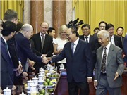 Chủ tịch nước Nguyễn Xuân Phúc tiếp các nhà khoa học quốc tế